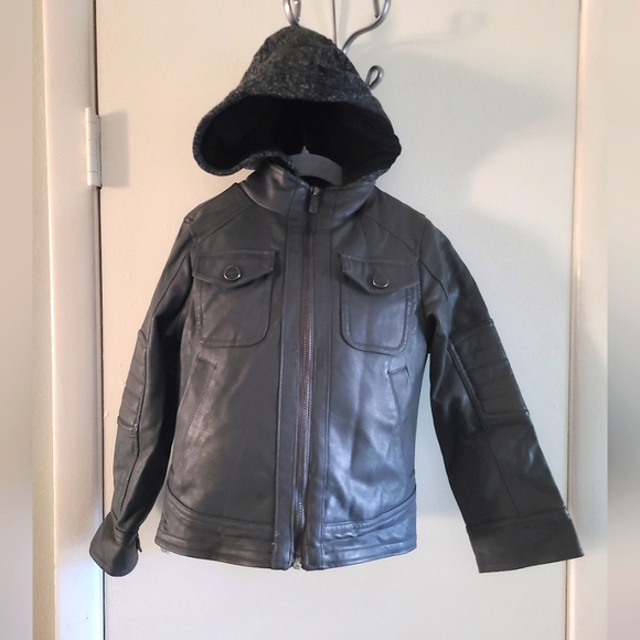 🖤4T Urban Republic Jacket 🖤 - Picture 1 of 7